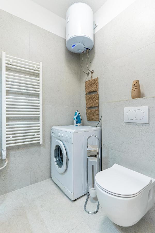 Apartments Tatjana II Cres Luaran gambar