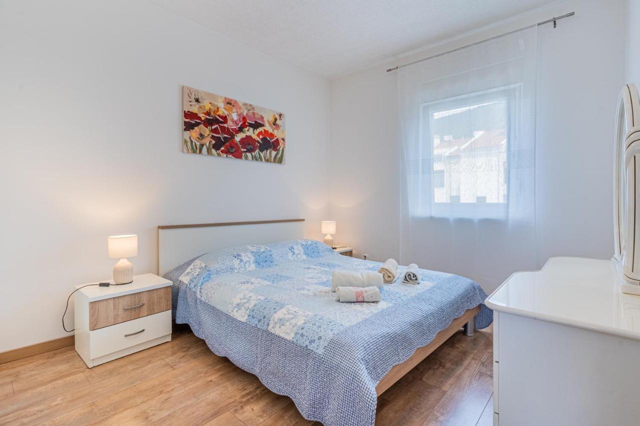Apartments Tatjana II Cres Luaran gambar